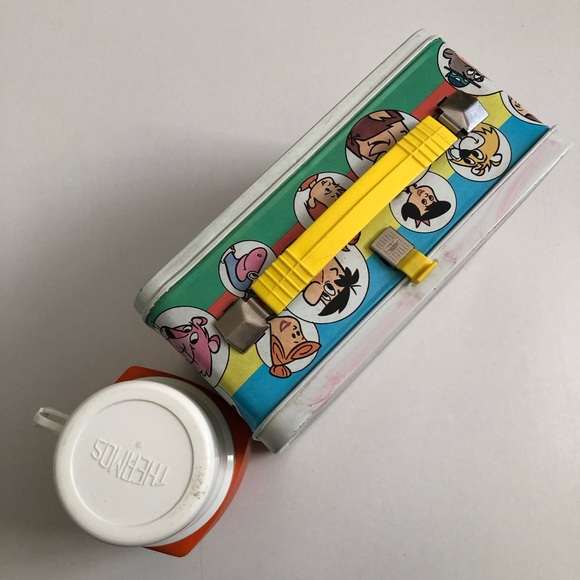 Vintage 1977 HANNA BARBERA  Metal Lunch Box With Thermo - Picture 2 of 7